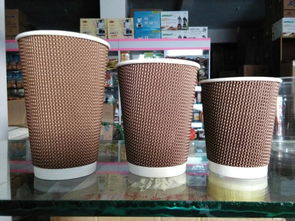 夏日茶饮热销季 云南昆明品南批发定制，塑料杯纸杯与餐盒助力水果茶商机